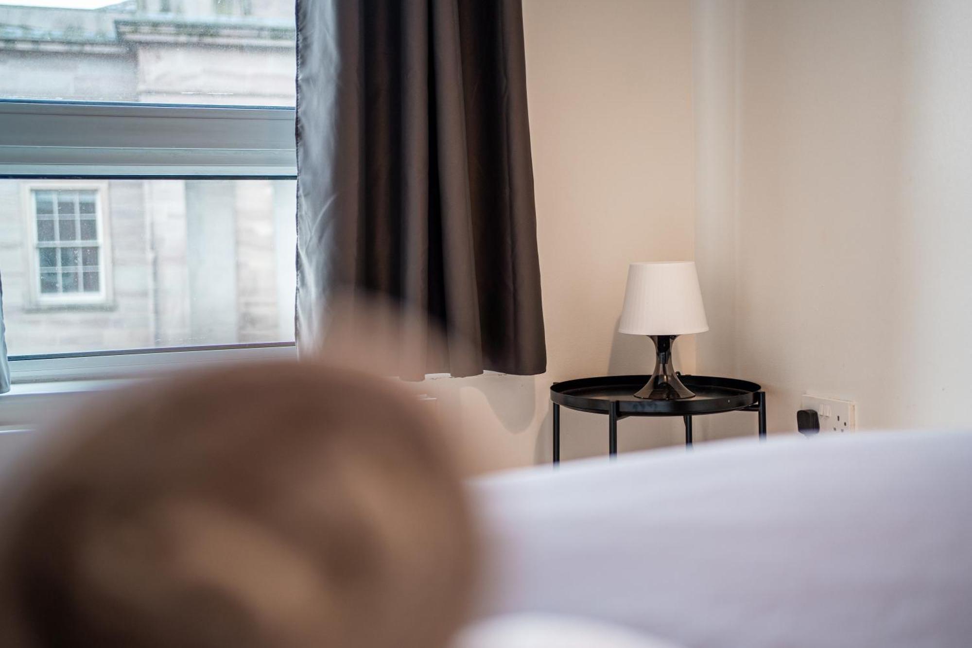 3 Bedroom Central Apartment In Belfast City Centre Eksteriør billede
