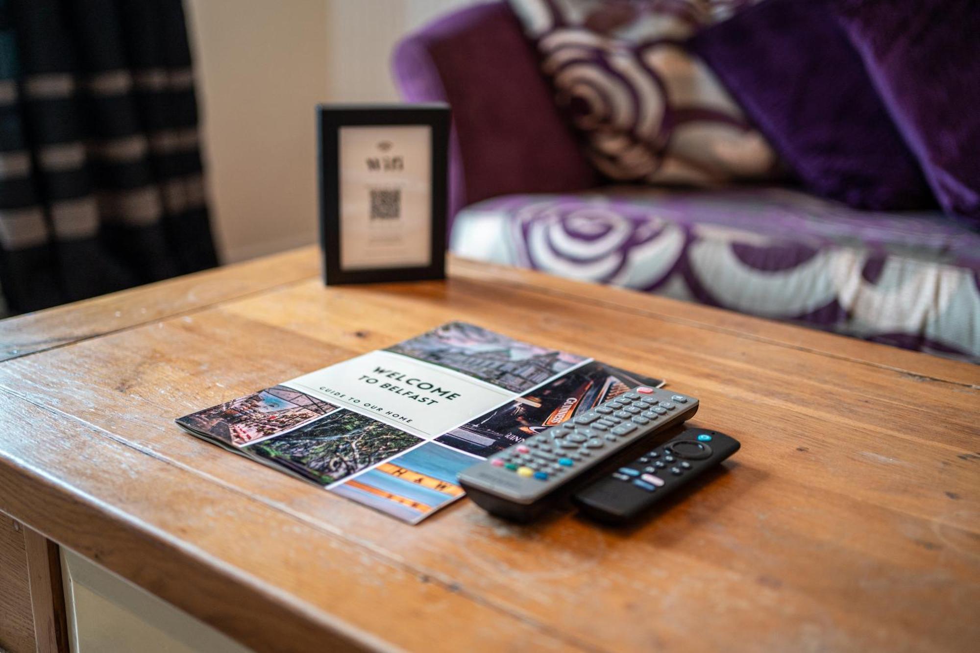 3 Bedroom Central Apartment In Belfast City Centre Eksteriør billede